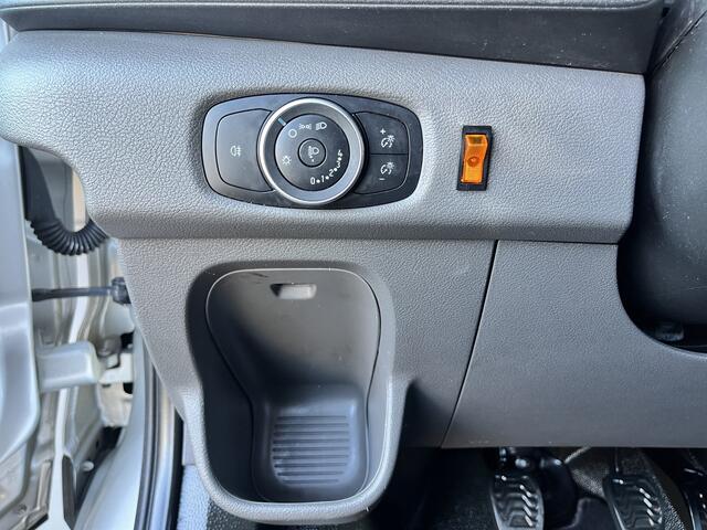 Ford TRANSIT 350 2.0 TDCI L4H1 Maxi Openlaadbak Pick-up Bluetooth telefoon voorbereiding 3-Persoons Euro 6 open laadbak P-up Bakwagen Bpm vrij voor particulier gebruik!!