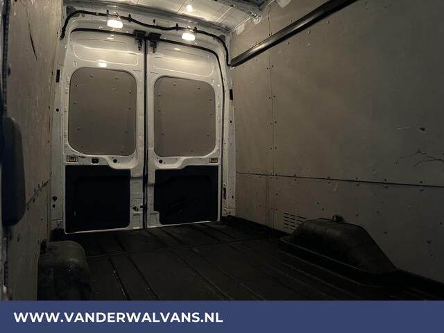 Ford TRANSIT 2.0 TDCI 185pk L4H3 Euro6 Airco | Camera | LED | Cruisecontrol | Verwarmde voorruit Parkeersensoren, Bijrijdersbank, 2800kg trekvermogen