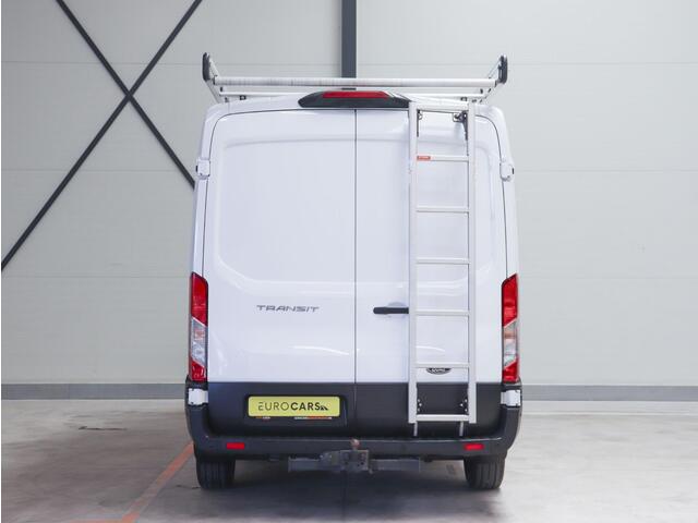 Ford TRANSIT 310 105PK L3H2 Trend Navigatie Airco Parkeersensoren Bluetooth 3Zits Trekhaak Camera