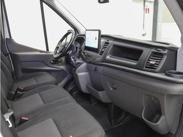 Ford TRANSIT 310 105PK L3H2 Trend Navigatie Airco Parkeersensoren Bluetooth 3Zits Trekhaak Camera