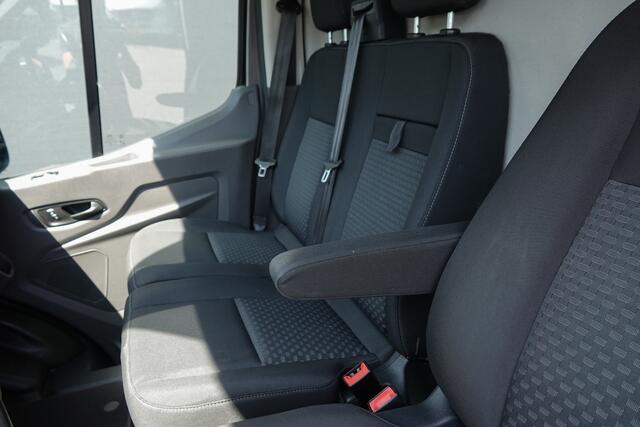 Ford TRANSIT L2H2 2.0Tdci 170Pk Aut. | Trend | Achteruitrijcamera | Trekhaak | Magnetic Grey