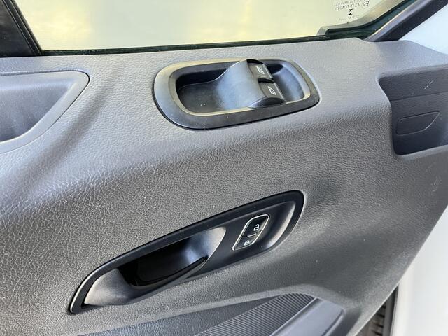 Ford TRANSIT 350 2.0 TDCI DC 3-zijdenkipper Airco Cruise controle Trekhaak 2800kg Telefoonvoorbereiding Navigatie Kipper Kieper 7-Persoons Euro 6 open laadbak P-up Bakwagen Bpm vrij voor particulier gebruik!!