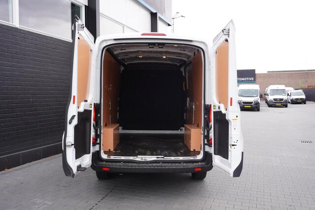 Ford TRANSIT 2.0 TDCI 130PK L2H2 EURO 6 - Airco - Navi - Cruise - ¤20.900,- Excl.