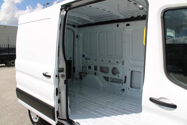 Ford TRANSIT 350 2.0 TDCI L3H2 Trend 130pk - Cruise Control - DAB radio - Verwarmde Vooruit - Parkeersensoren - Rijklaar