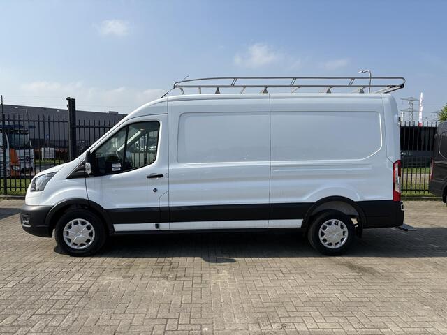 Ford TRANSIT 330 2.0 L3 H2 | TREND | 130 PK FWD | IMPERIAAL | LADDER OP ACHTERDEUREN | BETIMMERDE LAADRUIMTE | NIEUW | AIRCO | CRUISE CONTROL | PARKEERSENSOREN VOOR EN ACHTER | TREKHAAK 2800KG INCL. OPSTAP