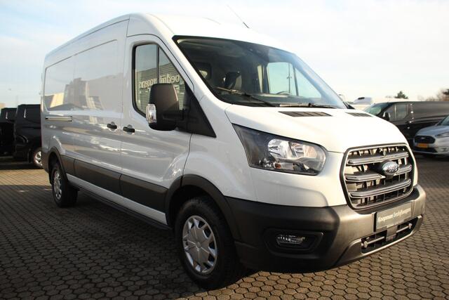 Ford TRANSIT 350 2.0TDCI 165pk L3H2 Trend RWD | Automaat | 3500kg trekgewicht | Standkachel | Camera | Cruise | Lease 645,- p/m