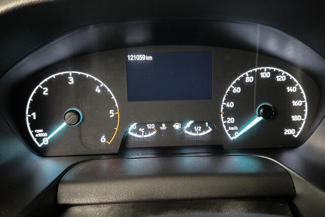 Ford TRANSIT 2.0 TDCI 185 PK Limited dubbel Cabine | Camera | Dubbele schuifdeur | Parkeersensoren | Trekhaak | Adaptieve cruise control | Airco