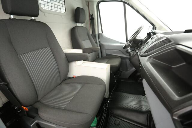 Ford TRANSIT 350 2.0 TDCI L3H2 Trend | 2800kg Trekgew. | Trekh. | Airco | Cruise | 2xSchuifdeur | Parkeersens.