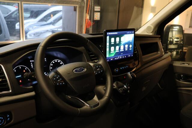 Ford TRANSIT 350 2.0 TDCI L3H2 DC | Nieuw | CarPlay | Navigatie | Blind Spot | Stoelverwarming | Camera | DAB | Cruise control | Trekhaak | PDC V+A | Dubbel cabine | 5-Zitter | MY2024 | BPM Vrij