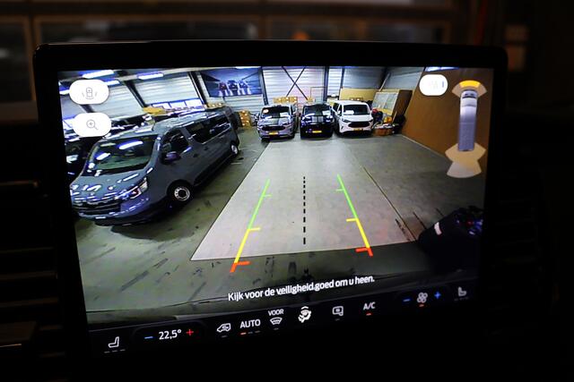 Ford TRANSIT 350 2.0 TDCI L3H2 DC | Nieuw | CarPlay | Navigatie | Blind Spot | Stoelverwarming | Camera | DAB | Cruise control | Trekhaak | PDC V+A | Dubbel cabine | 5-Zitter | MY2024 | BPM Vrij