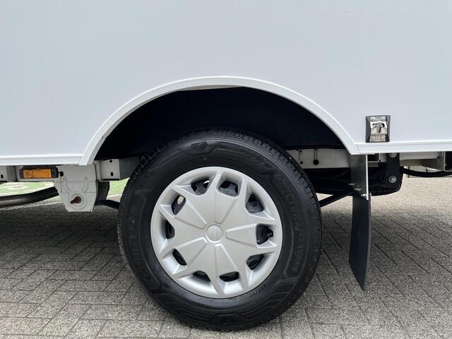 Ford TRANSIT 350 2.0 TDCI L4H1 Trend Bakwagen | Karhof Opbouw Gesloten Deuren | BPM Voordeel | Cruise Control | Voorruitverwarming | Laadvermogen 1303 KG | Sync4 |