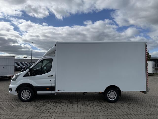 Ford TRANSIT 350 2.0 TDCI | L4 H1 | TREND | BAKWAGEN KARHOF GESLOTEN BAK INCL. OVERLOOP KLEP | UIT VOORRAAD LEVERBAAR | KENTEKEN 2024 | 170 PK | AIRCO | CRUISE CONTROL | DAB+ | LANE-ASSIT | 3-ZITS