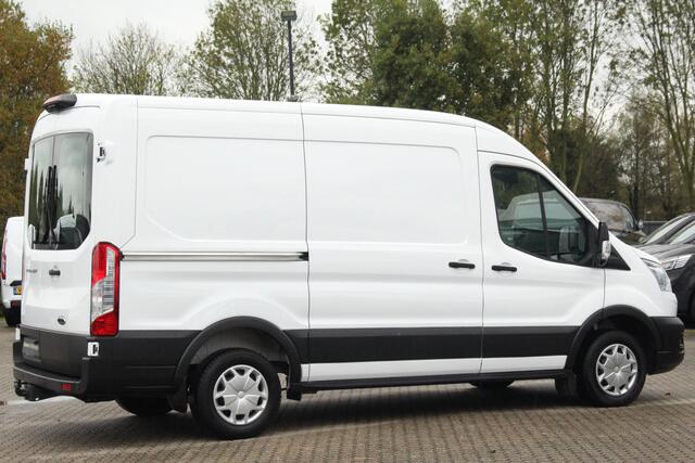 Ford TRANSIT 290 2.0TDCI 130pk L2H2 Trend | Trekhaak | Ramen Achter | Stoelverwarming | Cruise | Lease 396,- p/m
