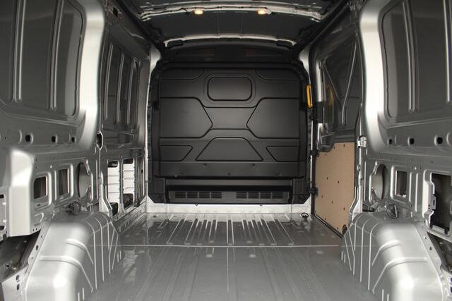 Ford TRANSIT 350 2.0TDCI 165pk L2H2 Trend | Automaat | 2800kg trekgewicht | Carplay/Android | Camera | Cruise | Sync 4 13" | Lease 645,- p/m