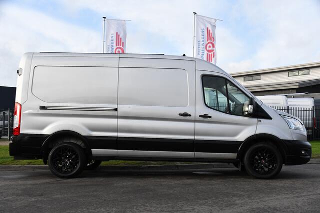 Ford TRANSIT 350 2.0 TDCI L3H2 Raptor Edition Camera, Cruise, Carplay, 170pk, Trekhaak, Multimedia, Sensoren, Uniek!
