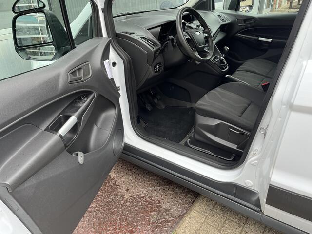 Ford TRANSIT CONNECT 1.0 Ecoboost Benzine Airco 3-Persoons Sortimo Kastinrichting Omvormer Trekhaak 1200kg trekgewicht Schuifdeur Parkeersensoren achter 1e eigenaar Bpm vrij Lage belasting !!