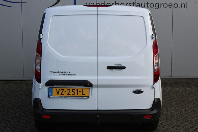 Ford TRANSIT CONNECT 1.5-75pk TDCI L1 Trend. Dames en heren ondernemers opgelet ! Nette, luxe en goed onderhouden wagen ! Airco, camera, navigatie, telefoonvoorb., parkeersensoren achter, trekhaak, voorraamverwarming, 3-zits, r/cd etc.