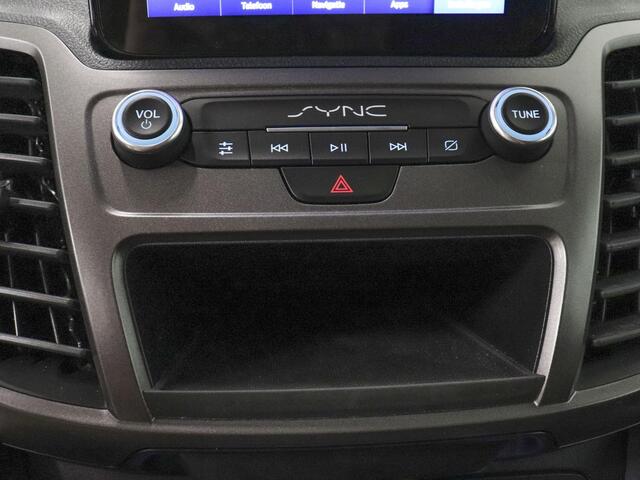 Ford TRANSIT CONNECT 1.5 L2 Trend Automaat Navi Camera Trekhaak Parkeersensoren Cruise Control 3 Zits Carplay Apple Carplay / Android Auto Imperiaal Euro6