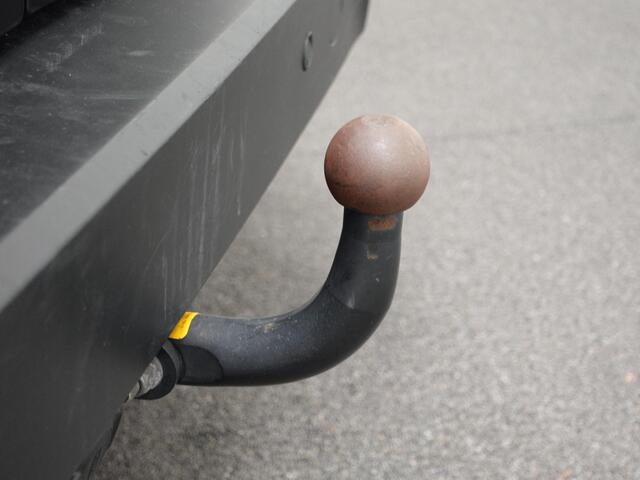 Ford TRANSIT CONNECT 100pk Automaat L2 Trend Navigatie Camera Parkeersensoren Cruise control 3 Zits