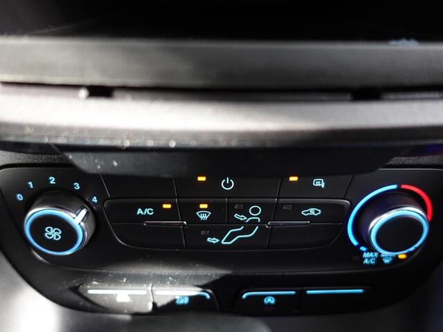 Ford TRANSIT CONNECT 100pk L2 Trend Automaat Trekhaak Airco Navigatie Cruise Control