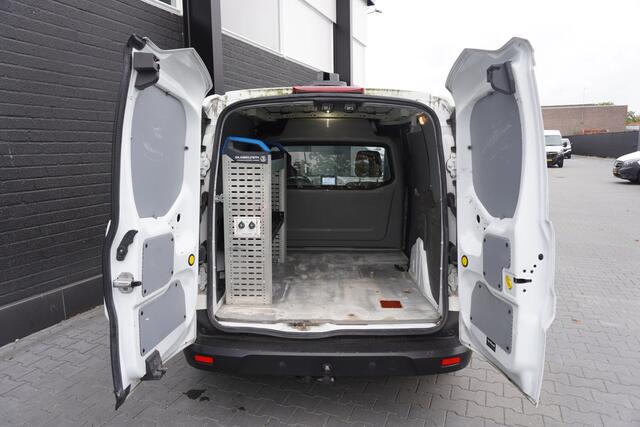 Ford TRANSIT CONNECT 1.5 EcoBlue EURO 6 - Airco - Navi - PDC - ¤ 10.900,- Excl.