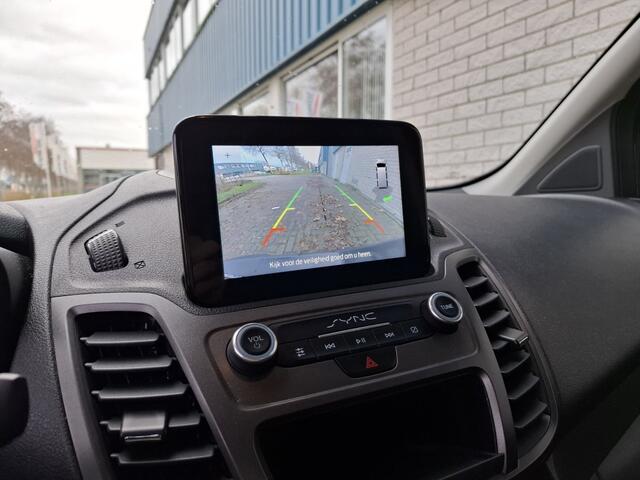 Ford TRANSIT CONNECT 1.0 EcoBoost L2 Trend Navi/Camera/Ac ?