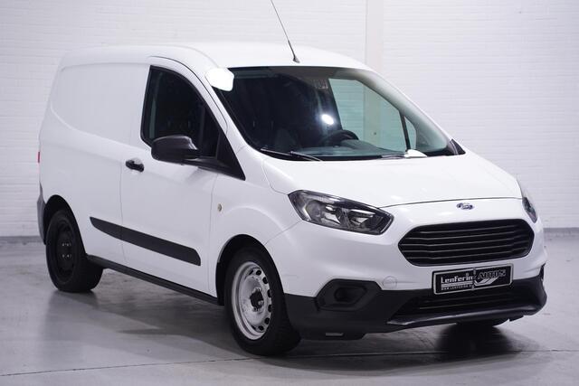 Ford TRANSIT COURIER 1.0 Ambiente 100 pk Benzine Airco, Trekhaak Laadruimte Pakket, PDC achter, NAP, 1e Eigenaar, 2-Zits