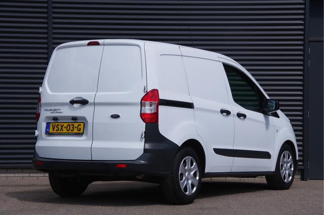 Ford TRANSIT COURIER 1.5 TDCI Trend Duratorq S&S 100PK, AIRCO, DAB+, SCHUIFDEUR, LEDEREN STUURWIEL, BLUETOOTH