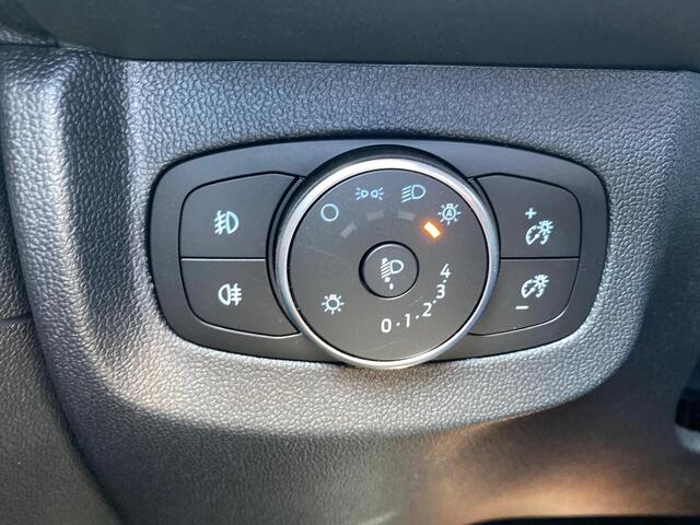 Ford TRANSIT COURIER E-Transit Trend 44 kWh 136PK | Climate Control | Parkeersensoren | Parkeercamera | Bluetooth | DAB | radio, Apple Carplay en Adroid Auto | Trekhaak |