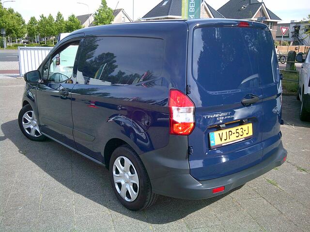 Ford TRANSIT COURIER 1.0 Trend EcoBoost S&S VOORZIEN VAN AIRCO !! BENZINE UITVOERING !!!