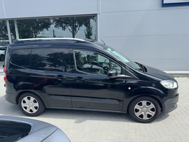 Ford TRANSIT COURIER 1.6 TDCI Trend 95pk | Navigatie | Trekhaak | Dealeronderhouden!