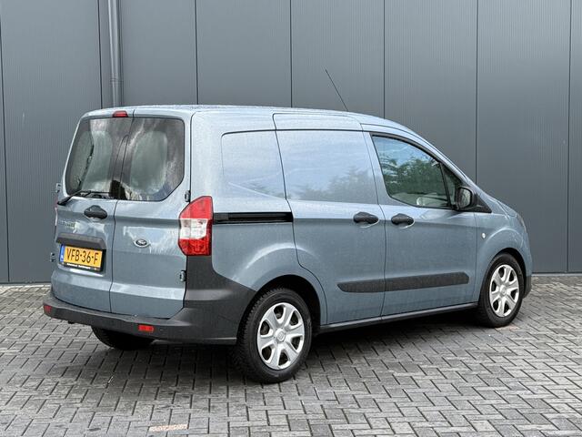 Ford TRANSIT COURIER 1.0 ECOBOOST TREND 100 PK / BENZINE! / 1e EIG. / BPM VRIJ !! / AIRCO / PDC / ZEER NETJES!