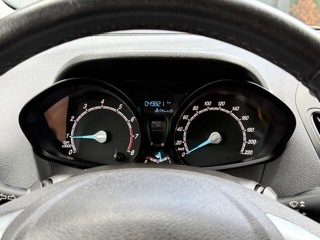 Ford TRANSIT COURIER 1.0 ECOBOOST TREND 100 PK / BENZINE! / 1e EIG. / BPM VRIJ !! / AIRCO / PDC / ZEER NETJES!