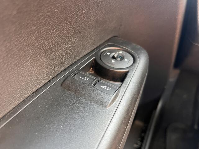 Ford TRANSIT COURIER 1.5 TDCI Trend Duratorq S&S nieuw staat