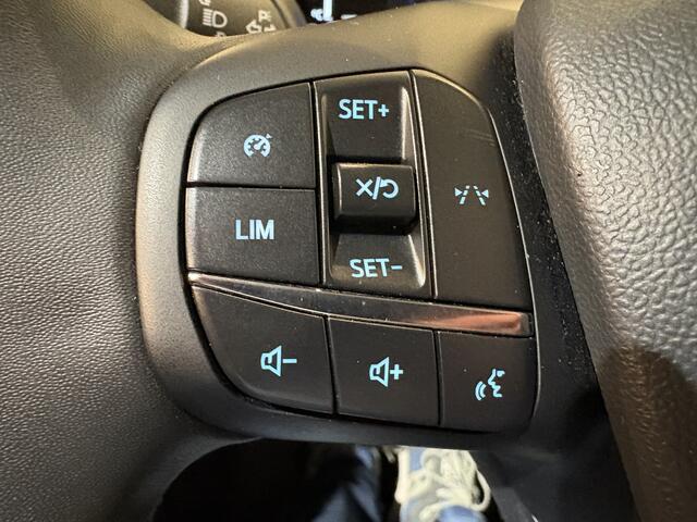 Ford TRANSIT COURIER 1.0 EcoBoost Trend Benzine / Winterpack / Airco / Cruisecontrol / Carplay / Camera / 13.100 KM !!