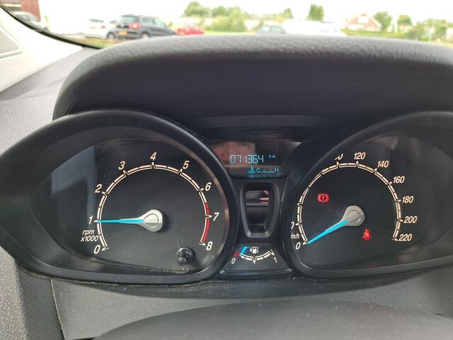 Ford TRANSIT COURIER 1.0 Economy Edition Benzine/Airco/Bluetooth/Stoelverwarming