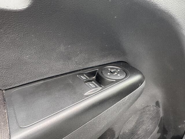 Ford TRANSIT COURIER 1.0 Ambiente Start&Stop Benzine | Stoelverwarming