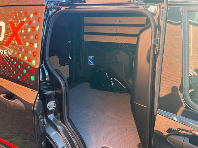 Ford TRANSIT COURIER 1.5 TDCI Trend Duratorq S&S SCHADE