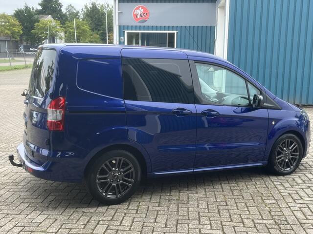 Ford TRANSIT COURIER 1.5 96Pk TDCI Sport / Cruise / Airco / SCHUIFDEUR / Navi / Trekhaak / Apk t/m 28-12-2025