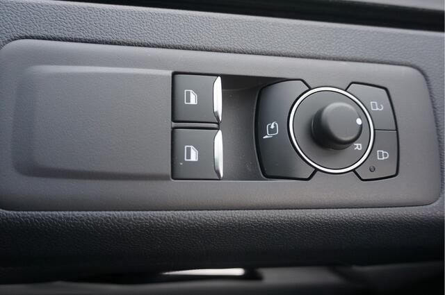 Ford TRANSIT CUSTOM 320L 170PK DC Limited AUT MY2024 Navi, ACC, Trekhaak, 360° Cam, 17" LM, 2x Schuifdeur!! NR. T03*