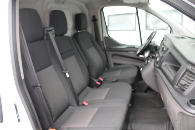 Ford TRANSIT CUSTOM 2.0 TDCI 130PK Automaat EURO 6 - Airco - Cruise - PDC - ¤ 15.900,- Excl.