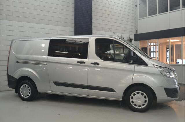 Ford TRANSIT CUSTOM 310 2.0 TDCI L2H1 Limited DUBBELE CABINE // AUTOMAAT // 159.000 km // AIRCO // CRUISE // TREKHAAK // NAVI // PDC //