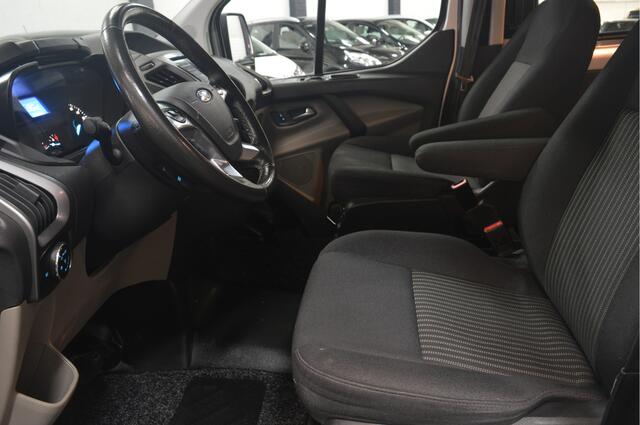 Ford TRANSIT CUSTOM 310 2.0 TDCI L2H1 Limited DUBBELE CABINE // AUTOMAAT // 159.000 km // AIRCO // CRUISE // TREKHAAK // NAVI // PDC //