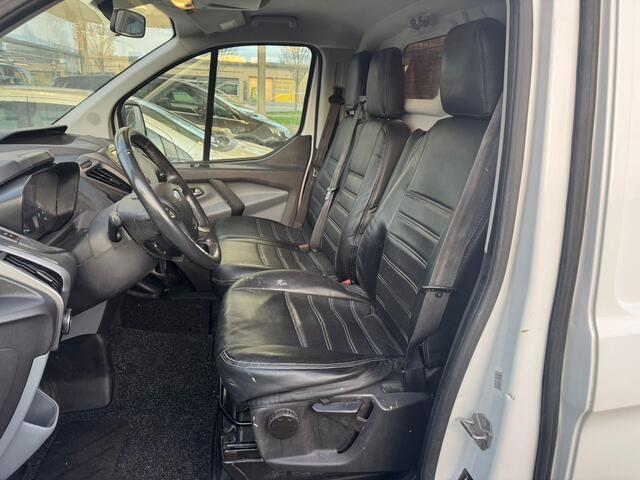 Ford TRANSIT CUSTOM 290 2.2 TDCI L2H1 Ambiente | 1e eigenaar | Zijschuifdeur-rechts | 3-zitplaatsen | Airco | Elektrische ramen | APK t/m 30-10-2025 |