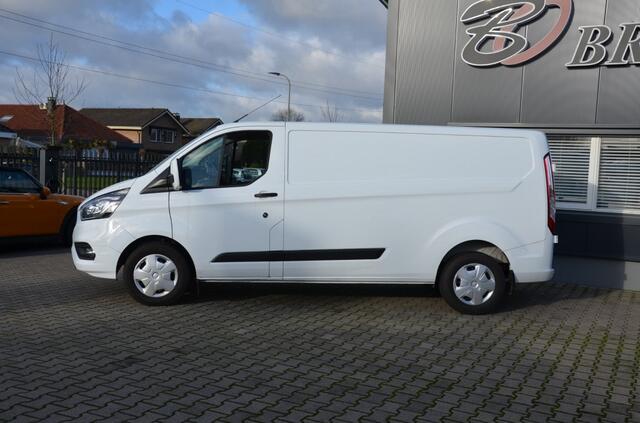 Ford TRANSIT CUSTOM 320 2.0 TDCI L2H1 Limited