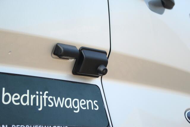 Ford TRANSIT CUSTOM 320 2.0TDCI 170pk Automaat L1H1 Trend | LMV | Stoel + Stuurverwarming | LED | Sync 4 13" | Keyless | Camera | Carplay/Android | Lease 681,- p/m