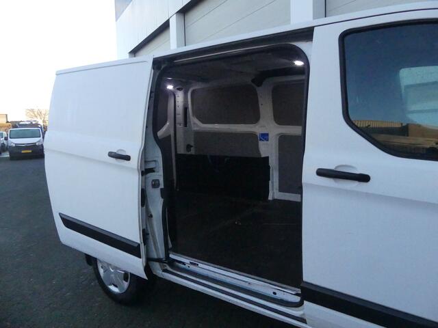 Ford TRANSIT CUSTOM 2.0 TDCI 130PK Automaat - EURO 6 - Airco - Navi - Cruise - ¤ 14.950,- Excl.