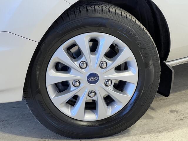 Ford TRANSIT CUSTOM 320 2.0 TDCI L2H1 Limited | Android Auto/Apple Carplay | LM Velgen 16" | PDC Voor en Achter| Voorstoelen Verwarmd | Airco |