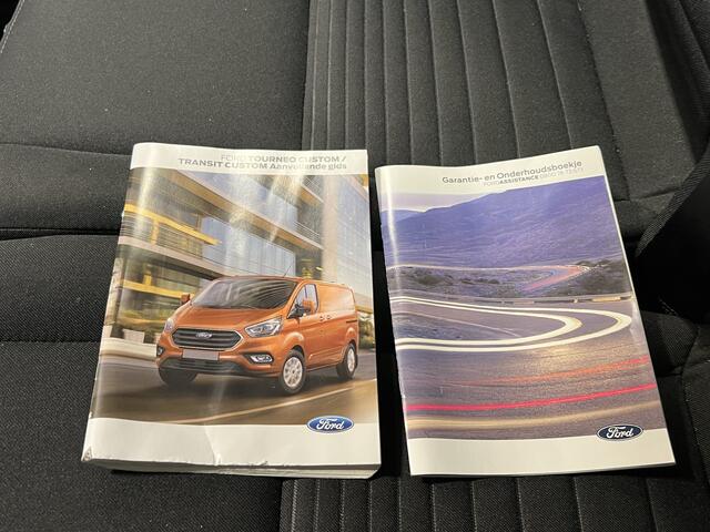 Ford TRANSIT CUSTOM 320 2.0 TDCI L2H1 Limited | Android Auto/Apple Carplay | LM Velgen 16" | PDC Voor en Achter| Voorstoelen Verwarmd | Airco |