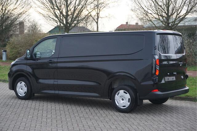 Ford TRANSIT CUSTOM 300L 136PK Trend AUT BPM VRIJ!! 13" Sync Navi, Cam, Adap. Cruise, 2740KG Trekgewicht!! NR. 836